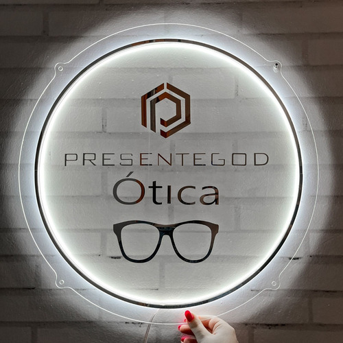 Painel Acrílico Iluminação Logomarca Personalizado 50x50 Cm Cor Branco Frio/ Acrílico Prata 110V/220V