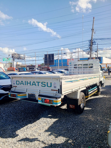 Daihatsu Delta Cama Larga 2005 Financiamiento Disponible