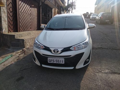 Toyota Yaris Xl Plus Automático 1.5 Câmbio 5 Machas...