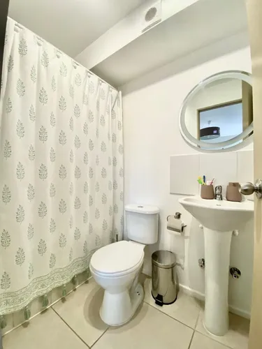 Se Arrienda Moderno Departamento Y Con Excelente Ubicación
