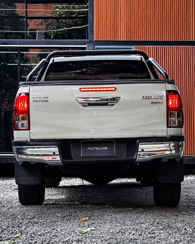 Toyota Hilux 2.8 4x4