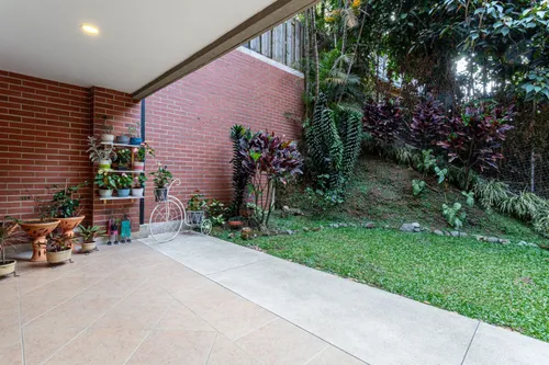 Casa En Venta En San Lucas. Cod V12227
