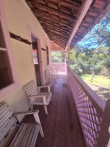 Vendo Sitio Todo Mobiliado Na Área Rural De Rio Acima.