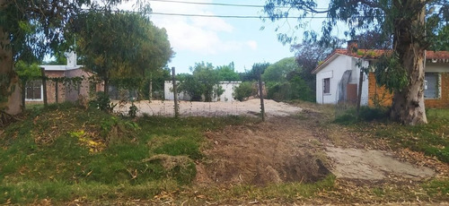 Terreno En Costa Azul A 3 Cuadras De La Playa!