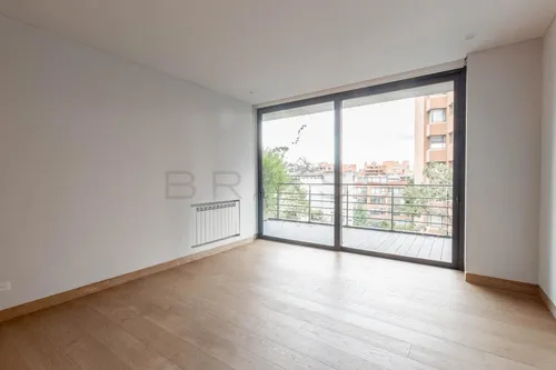 Apartamento En Venta En Los Rosales. Cod V5570