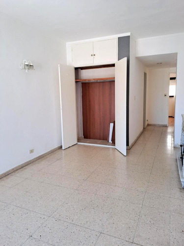 Imagen 14 de 24 de Oportunidad!! Departamento 2 Ambientes Frente A Plaza España Y Las Mejores Playas De La La Perla - Mar Del Plata