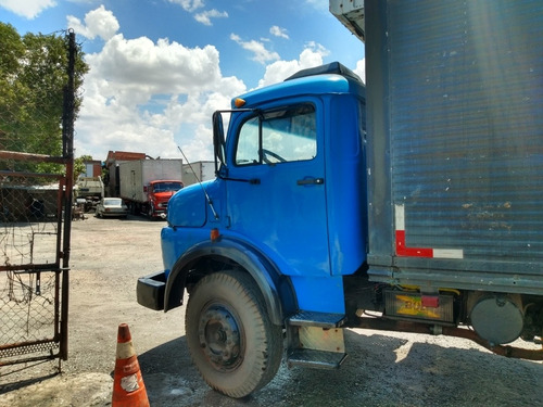 Mercedes Bens 2213