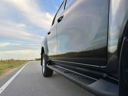 Imagen 15 de 20 de Toyota Hilux 2019 2.8 D/cab 4x4 Srv