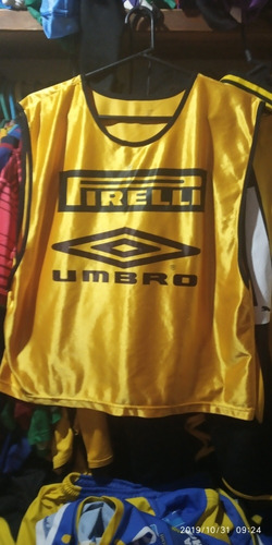 Camiseta Chaleco Peñarol Umbro Talle L