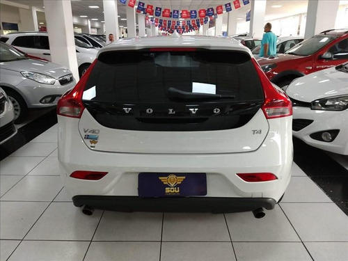 Volvo V40 2.0 T4 Turbo Gasolina 4p Automático