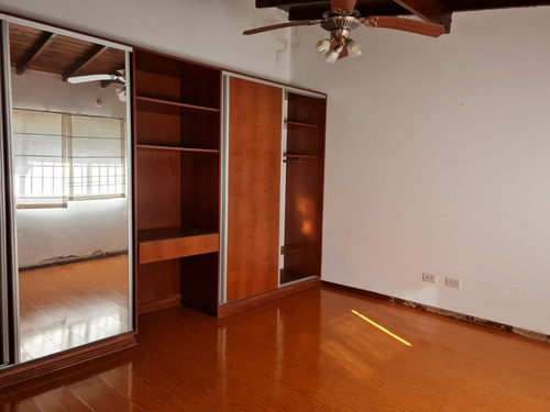 Imagen 13 de 30 de Casa Tres Ambientes Con Parque Y Piscina