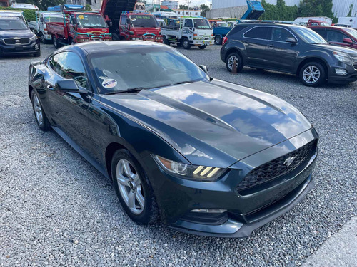 Imagen 1 de 7 de Ford Mustang Americana