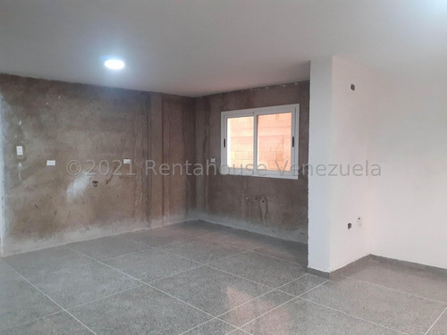Imagen 7 de 11 de Se Vende Hermosa Casa En Coro 04122183505 Mary Davalillo