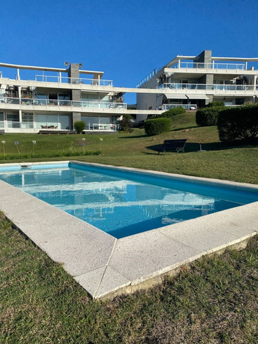 Apartamento En Alquiler Por Temporada De 2 Dormitorios En Punta Ballena (ref: Bpv-7226)