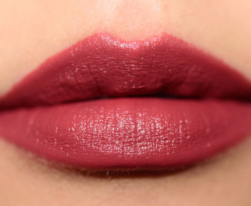 Lápiz labial mate maxximal de 806 Del Rio Mac en Brasil