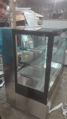 Maquina Exhibidora De Tortas