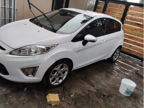 Ford Fiesta Kinetic 1.6 Design 120cv Titanium