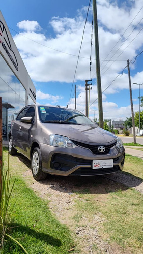 Toyota Etios 1.5 Sedan Xs