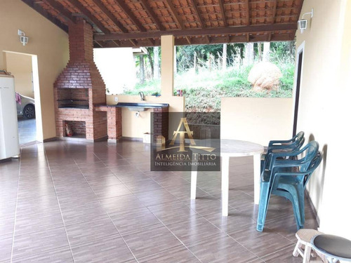 Excelente Chácara À Venda Em Santana De Parnaíba. Com 3 Dormitórios, Churrasqueira E Piscina. - Ch0023