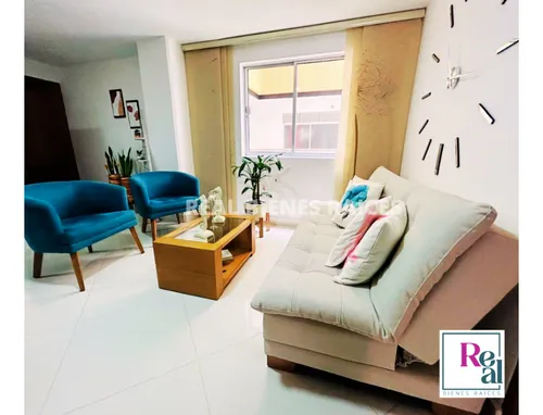Apartamento En Segundo Piso Con Ascensor Excelente Ubicación
