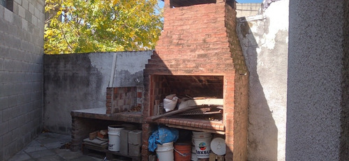 Galpón Con Departamento De 3 Ambientes