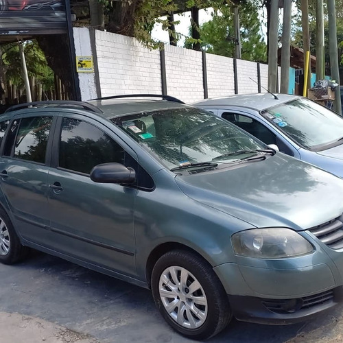 Imagen 11 de 15 de Volkswagen Suran 2010 1.6 I Comfortline 90a