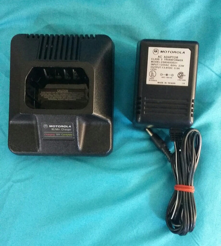 Cargador Gp300 P110 Motorola Vhf Uhf