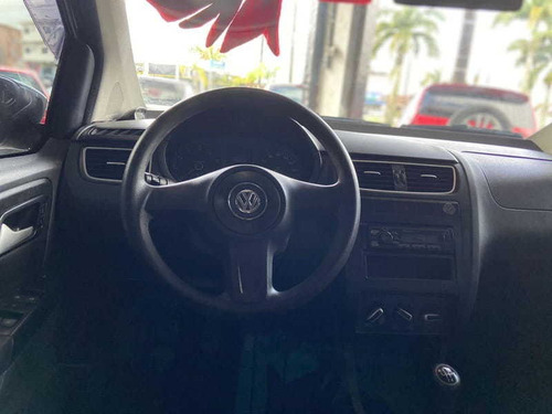 Imagem 8 de 10 de Volkswagen Fox 1.0 Gii 2013