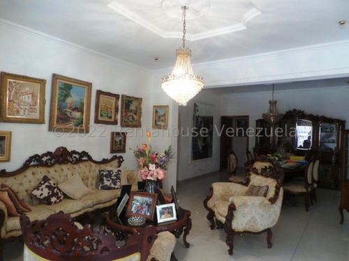 Galpon En Excelente Precio En El Limon Venta Area Carga Descarga Luz Trifasica Oficinas Sala Reuniones Negociable Estef 24-14205