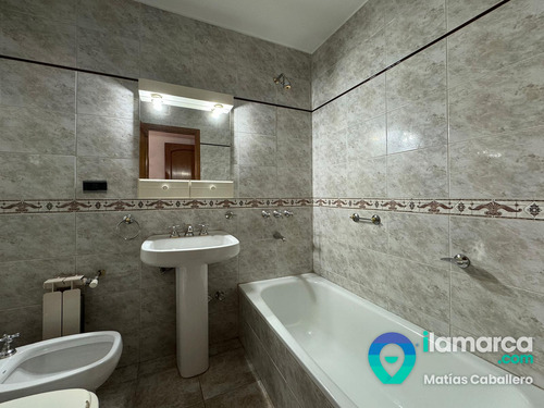 Piso Entero En Nueva Córdoba De 3 Dormitorios En Suite Mas Dep De Servicio 210 M2
