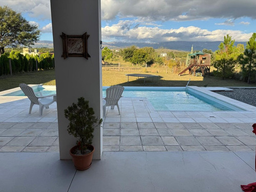 Venta Casa 3 Dormitorios En Arroyo De Los Patos
