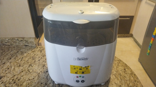 Esterilizador Deluxe Eléctrico Para Teteros Dr. Browns