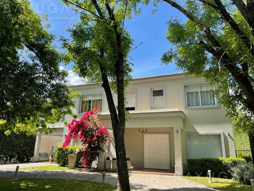 Venta - Oportunidad Casa En Barrio Privado El Mirasol - Bayugar Negocios Inmobiliarios