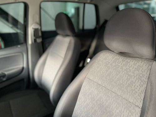Imagem 19 de 20 de Volkswagen Fox 1.6 Completo Com Baixissimo Km + Pneus Novos