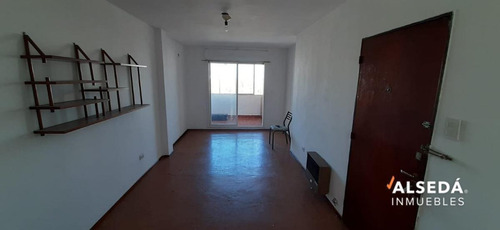 Imagen 1 de 9 de Departamento - Pichincha