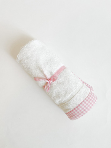 Tapete De Baño Toalla Comodo, Suave Y Absorbente Color Blanco-cenefa Cuadros Rosas Lisa