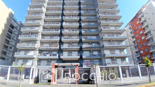 Imagen 2 de 14 de Departamento En Venta En Caseros