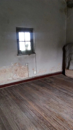 Apartamento Para Reciclar En Excelente Zona