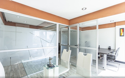 Venta Lomas De Zamora Oficina Super Luminosa 45m2, Al Frente Sobre Av. Hipolito Yrigoyen!