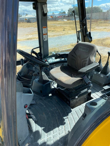 Retroexcavadora New Holland 2015 - Mexicana Mod. B90b