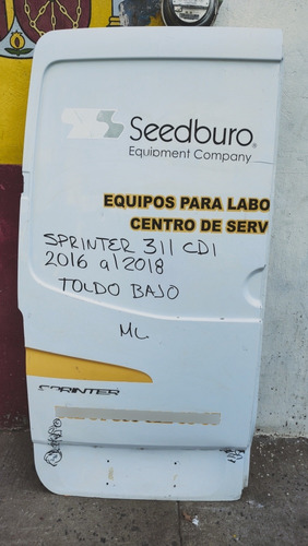 Mercedes Sprinter Puerta Trasera Izquierda 2016-2018 Usada 