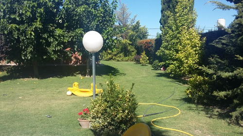 Vendo Casa En San Rafael Con Hermoso Parque Y Piscina, Cerca De Valle Grande