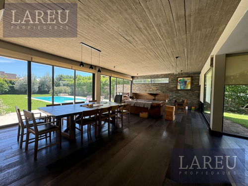 Casa En Venta, Barrio Privado Las Liebres
