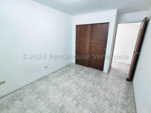 Imagen 28 de 30 de Apartamentos En Venta En Club Hipico Las Trinitarias Recien Remodelado Barquisimeto , Lara 23-20593 Vip