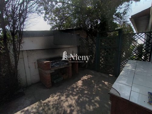 Casa En Venta De 5 Dormitorios En Subida Labarca Concón