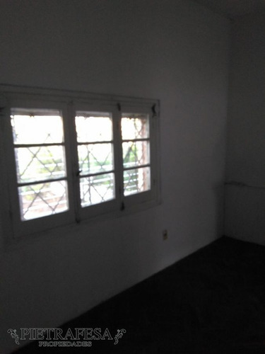 Imagen 12 de 19 de Casa En Venta Con Renta - 2 Dormitorios - 1 Baño - Andres Gomez - Malvin