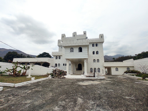 Imagen 2 de 14 de En Venta Extraordinaria Propiedad En El Castaño 04128676886