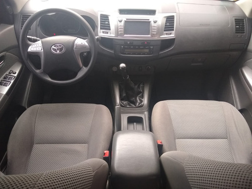 Toyota Hilux 3.0 Cd Srv 171cv 4x2 - B3