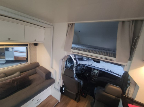 Motor Home Nacional Santo Inacio 8.5si Ano 2015 - Y@w2