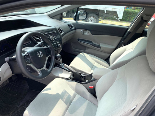 Imagen 8 de 14 de Honda Civic 2013 1.8 Lx Sedan . At